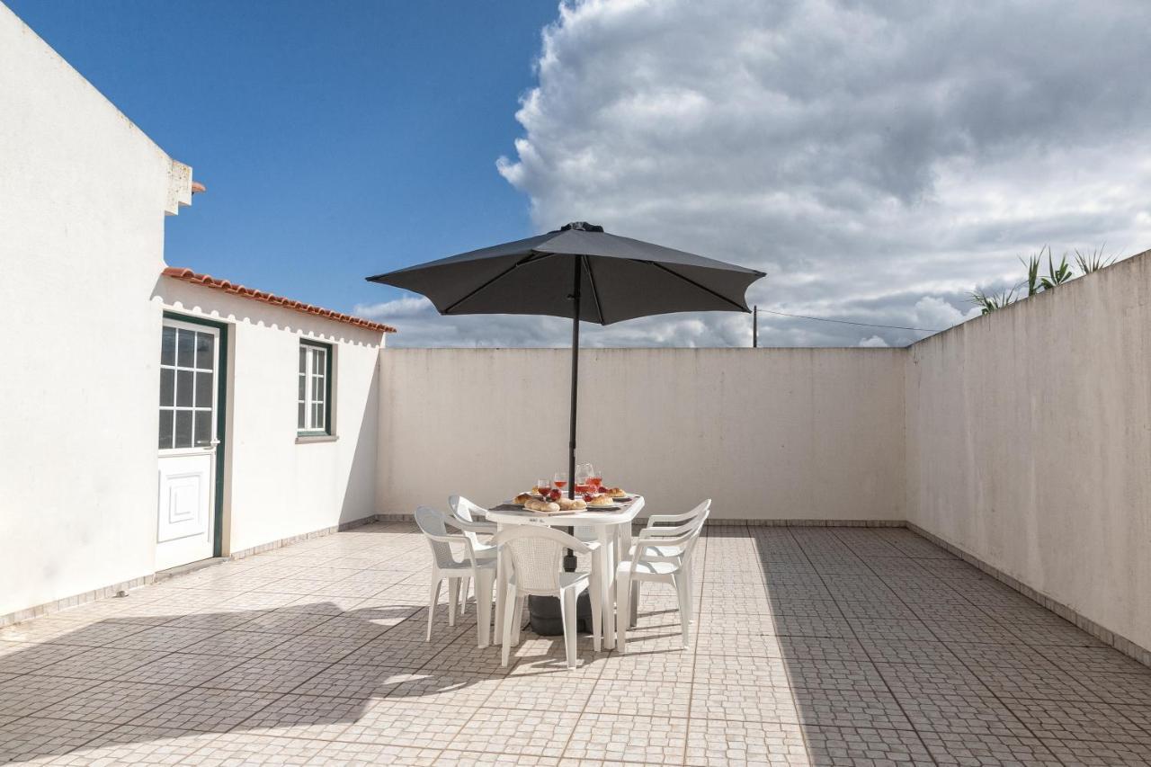 Ocean Breeze Villa Atouguia Da Baleia Kültér fotó